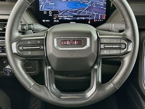Used 2025 GMC Yukon XL AT4 AWD/4WD image 15