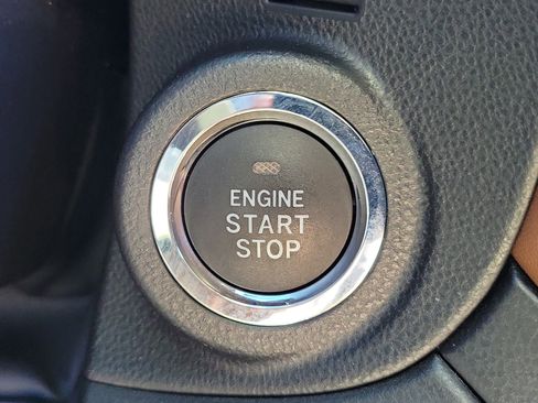 Certified 2025 Subaru Outback Touring image 31