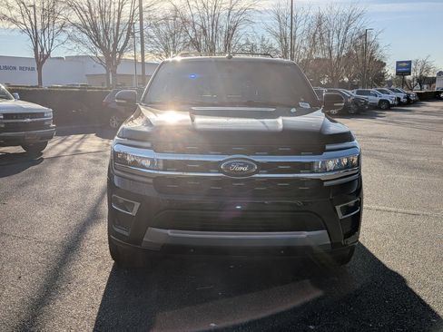 Used 2024 Ford Expedition Max Limited image 3