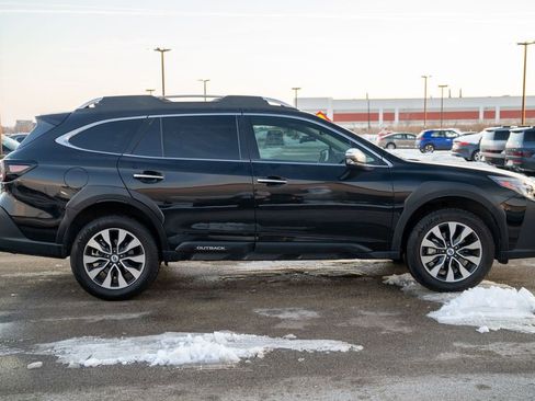 Used 2025 Subaru Outback Touring XT image 8