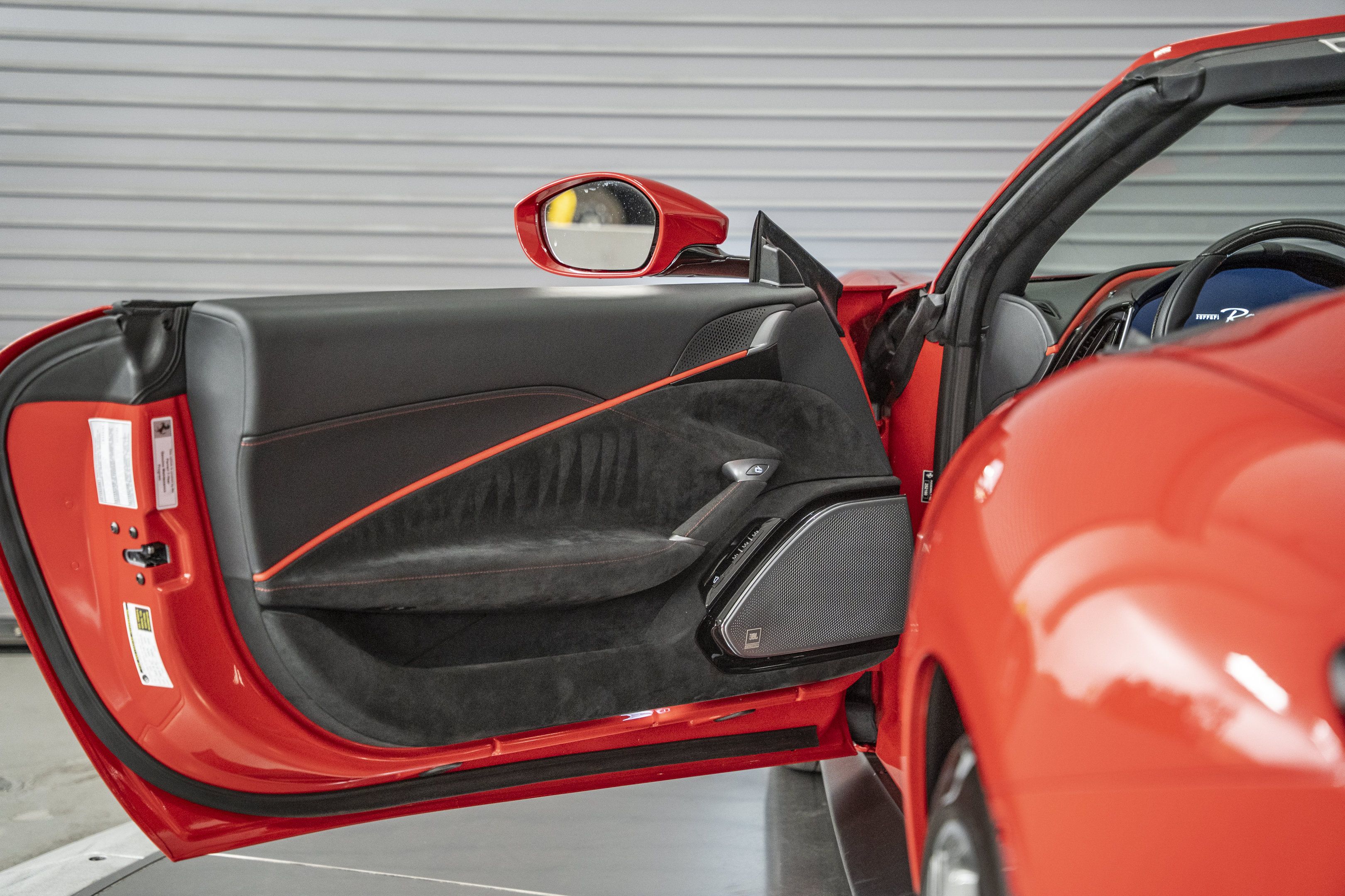 Used 2026 Ferrari Roma Spider RWD image 23