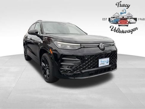 New 2026 Volkswagen Tiguan SE R-Line image 1
