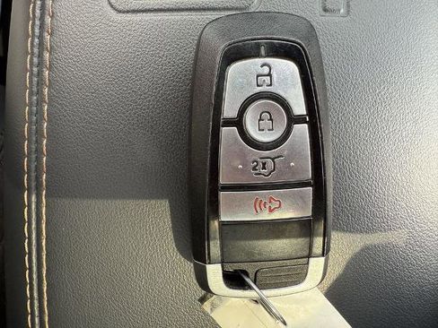 Certified 2022 Ford Mustang Mach-E GT image 27