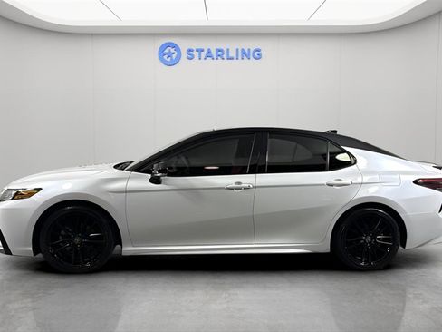 Used 2023 Toyota Camry XSE w/ Navigation Package image 3