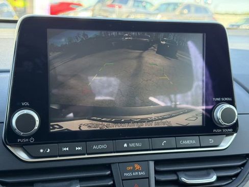 Certified 2025 Nissan Altima 2.5 SV image 6