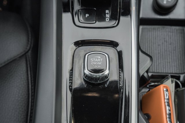 Certified 2023 Volvo XC60 B5 Plus w/ Climate Package AWD/4WD image 27