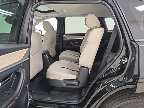 Used 2024 MAZDA CX-90 Plug-In Hybrid w/ Preferred AWD/4WD image 8