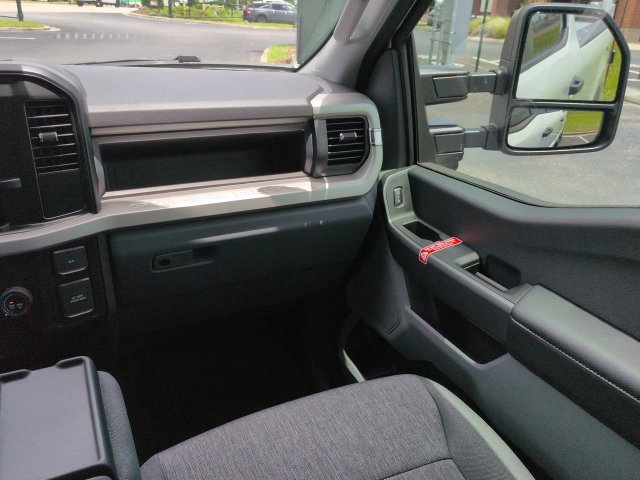 New 2026 Ford F350 XL w/ STX Appearance Package AWD/4WD image 17