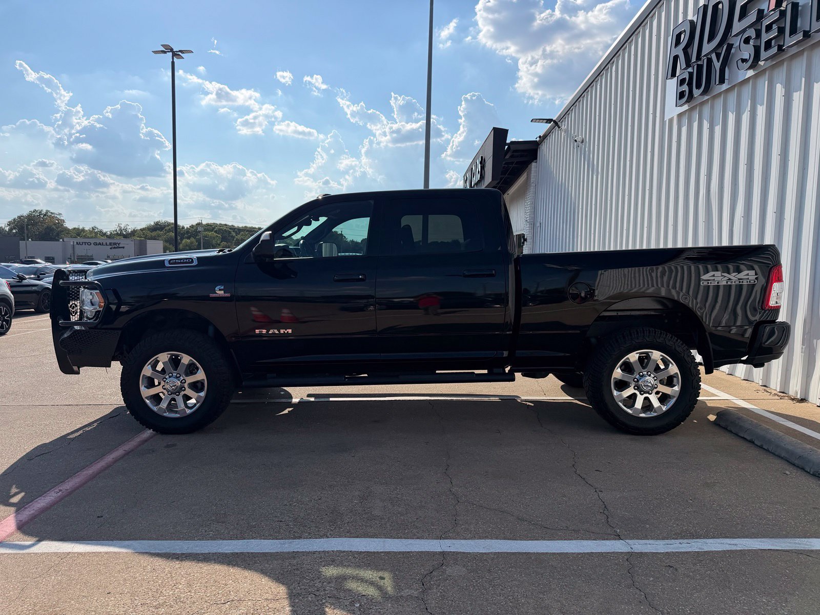 Used 2021 RAM 2500 Lone Star w/ Level 1 Equipment Group w/2_Y AWD/4WD image 3