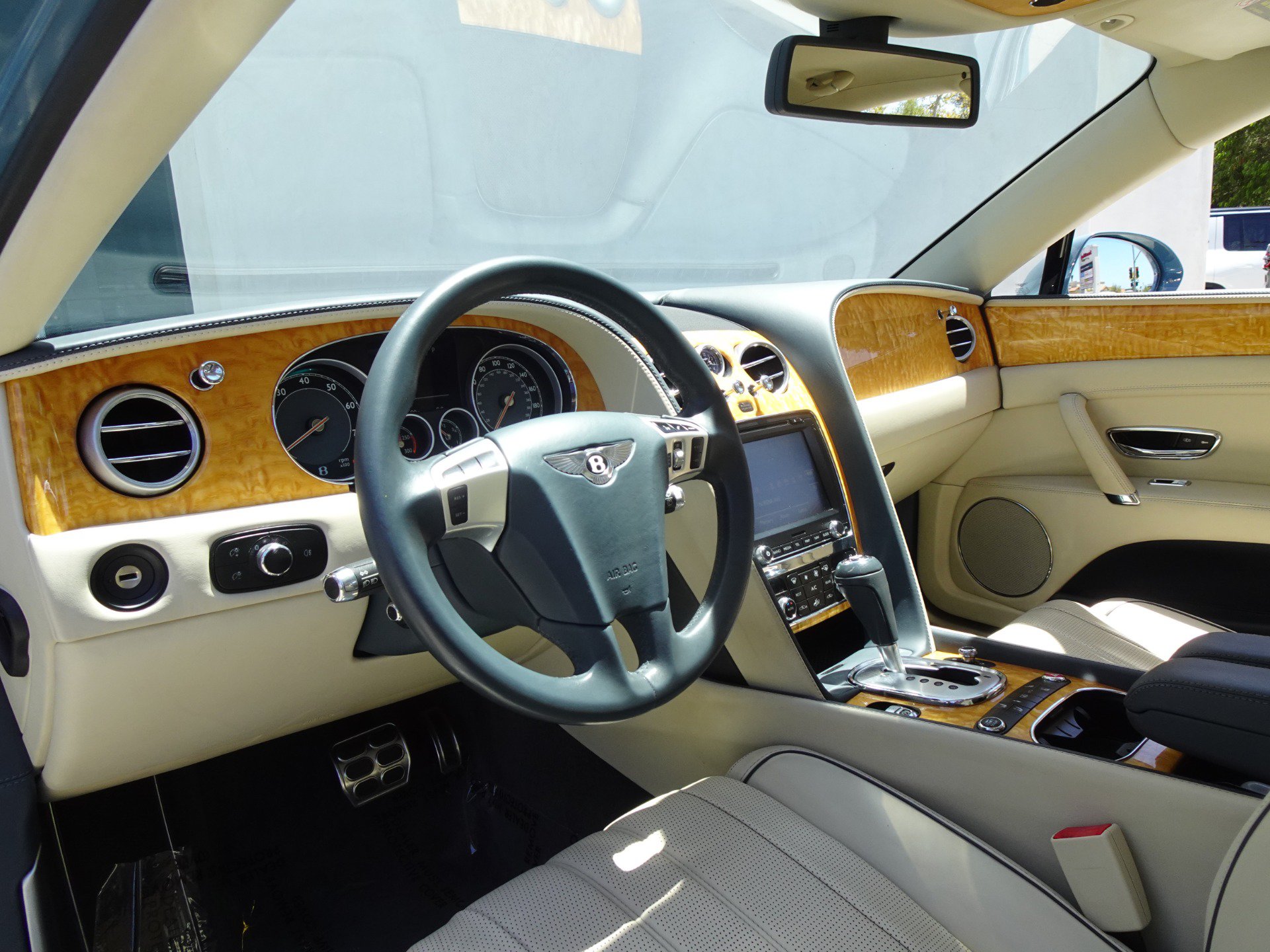 Used 2014 Bentley Flying Spur W12 AWD/4WD image 11