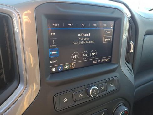 Used 2022 Chevrolet Silverado 1500 Custom image 22