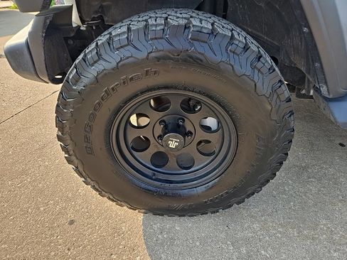 Used 2019 Jeep Wrangler Unlimited Sport S AWD/4WD image 27