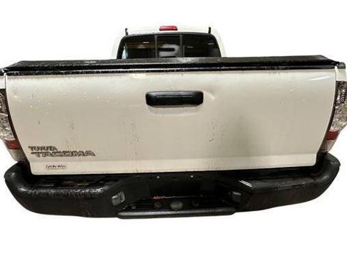 Used 2010 Toyota Tacoma 2WD Regular Cab image 4