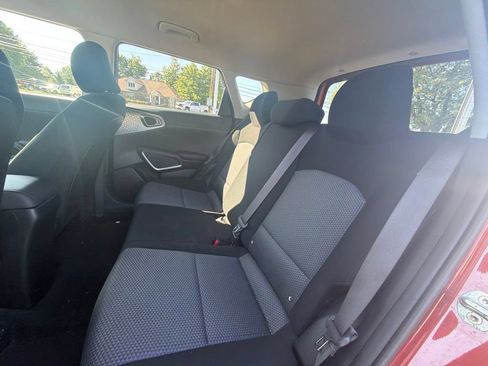 Used 2021 Kia Soul LX FWD image 10
