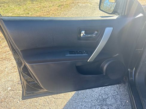 Used 2012 Nissan Rogue SV image 7