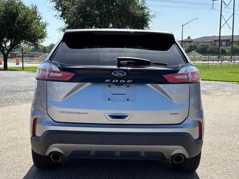Used 2022 Ford Edge Titanium AWD/4WD image 5