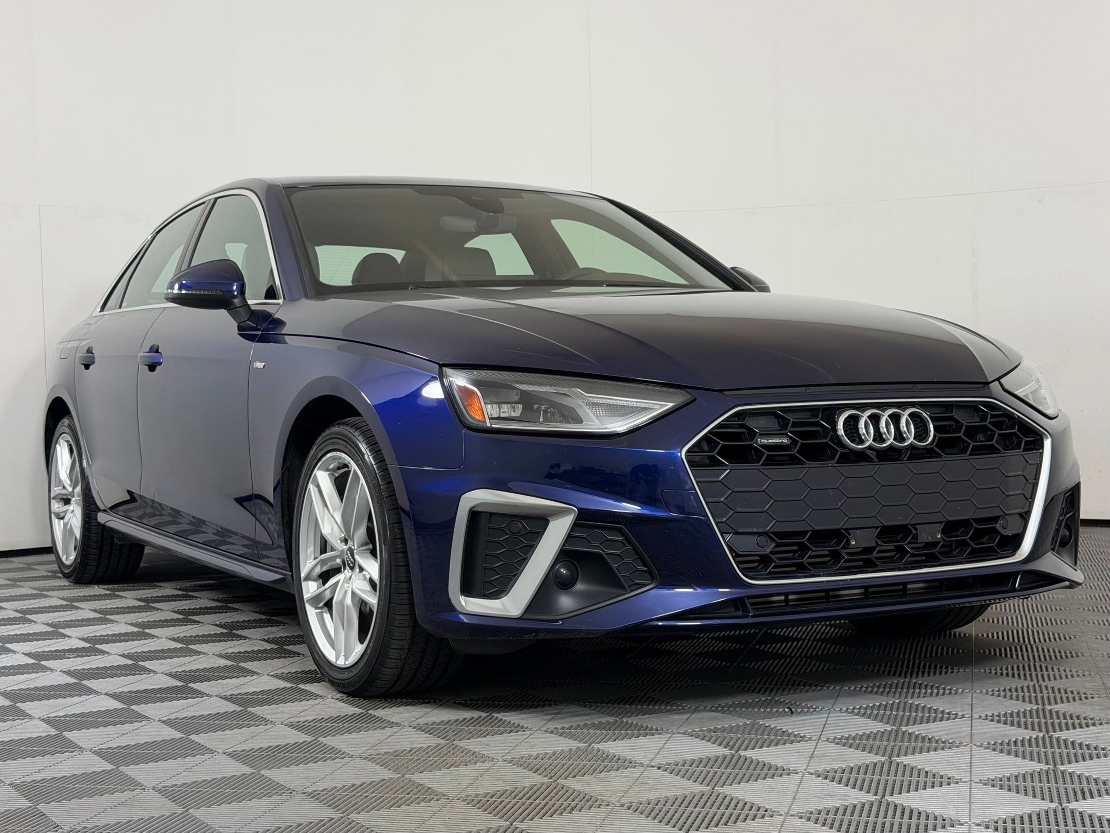 Used 2020 Audi A4 2.0T Premium w/ Convenience Package AWD/4WD image 7