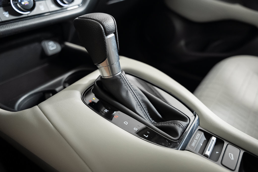 Used 2024 Honda HR-V LX image 35