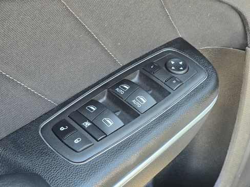 Used 2022 Dodge Charger SXT image 21