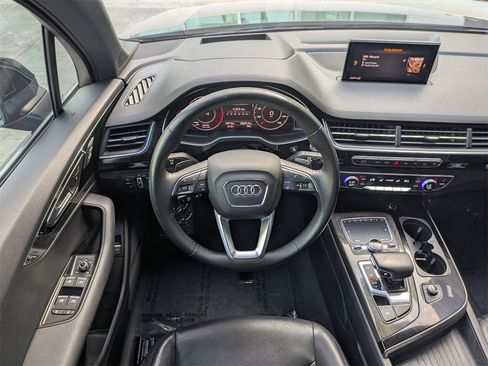 Used 2019 Audi Q7 3.0T Prestige w/ Prestige Package image 17