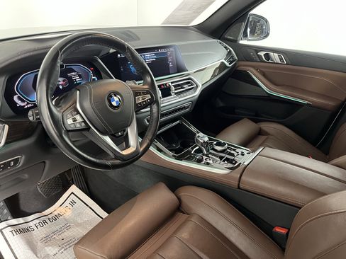 Used 2021 BMW X5 xDrive45e w/ Executive Package image 11