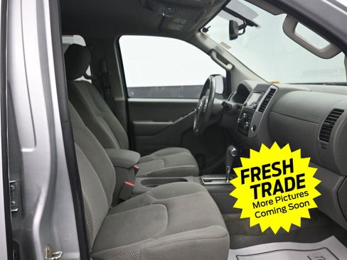 Used 2016 Nissan Frontier SV w/ SV Value Truck Package image 6