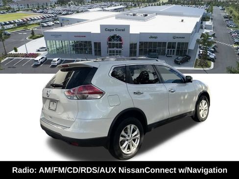 Used 2016 Nissan Rogue SV w/ SV Premium Package AWD/4WD image 5