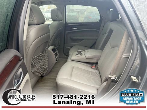 Used 2010 Cadillac SRX Luxury image 16