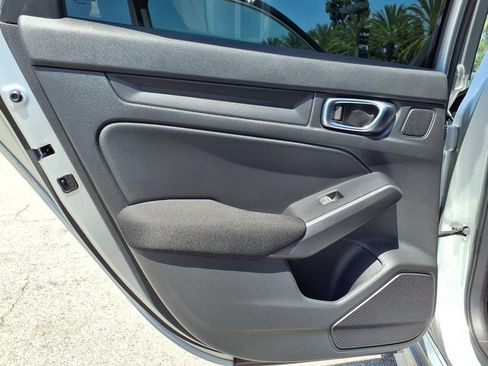 Used 2025 Honda Civic Sport image 21