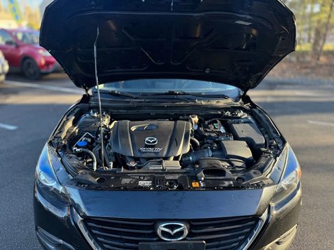 Used 2017 MAZDA MAZDA3 Touring image 9