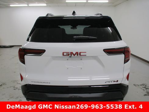 New 2026 GMC Terrain AT4 image 7