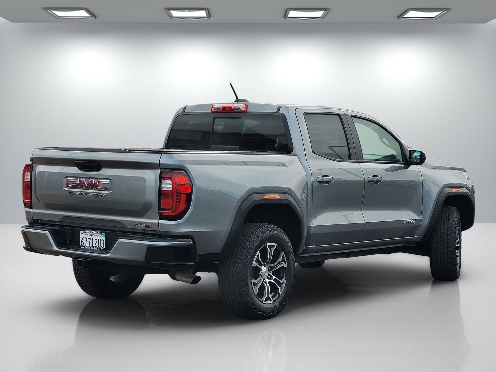 Used 2023 GMC Canyon AT4 AWD/4WD image 4