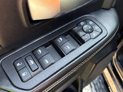 Used 2025 RAM 2500 Big Horn AWD/4WD image 25