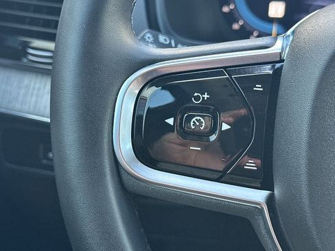 Certified 2023 Volvo XC90 T8 Ultimate w/ Lounge Package image 29