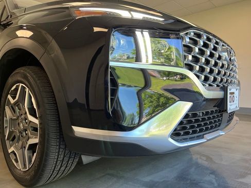 Used 2022 Hyundai Santa Fe Limited AWD/4WD image 6