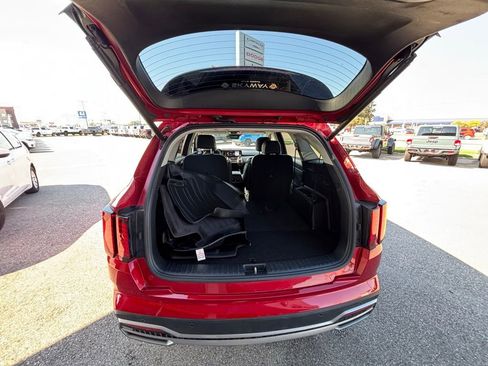 Used 2023 Kia Sorento EX image 7