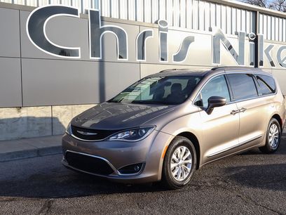 Used 2017 Chrysler Pacifica Touring-L