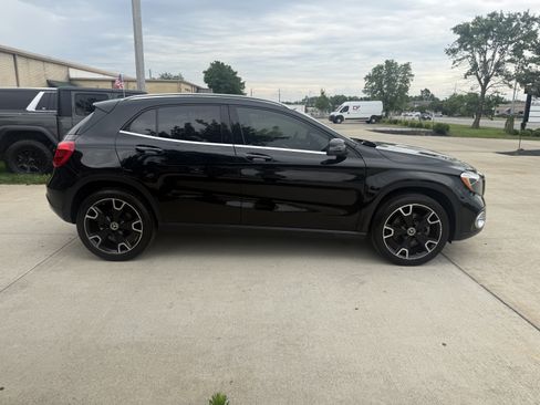 Used 2018 Mercedes-Benz GLA 250 image 8