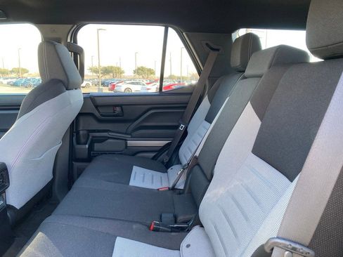 Used 2025 Toyota 4Runner TRD Off-Road image 10