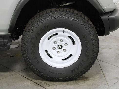 New 2026 Ford Bronco Heritage Edition AWD/4WD image 12