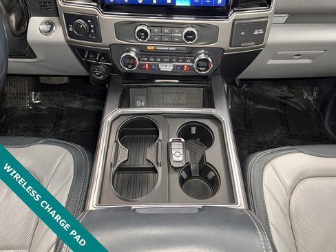 Used 2022 Ford F350 Limited image 9