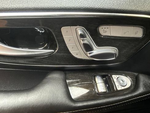 Used 2022 Mercedes-Benz Metris Passenger image 24