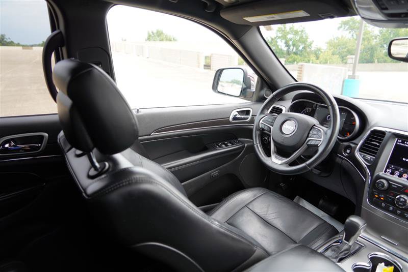 Used 2018 Jeep Grand Cherokee Limited AWD/4WD image 38