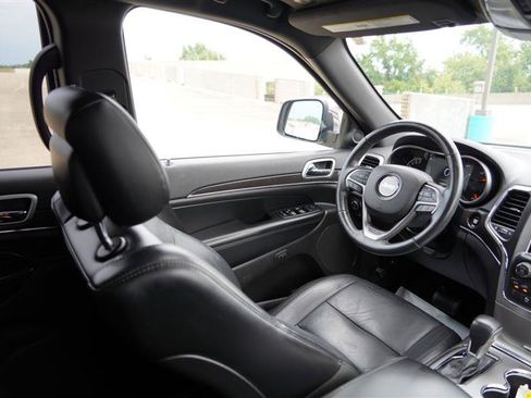 Used 2018 Jeep Grand Cherokee Limited AWD/4WD image 38