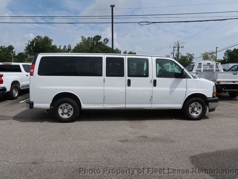 Used 2018 Chevrolet Express 3500 LT w/ LT Preferred Equipment Group RWD image 6