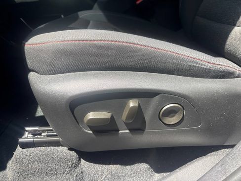 Used 2024 Chevrolet Traverse Z71 AWD/4WD image 25