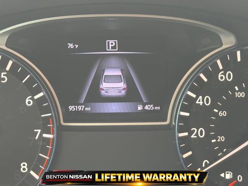Used 2016 Nissan Altima 3.5 SR FWD image 16