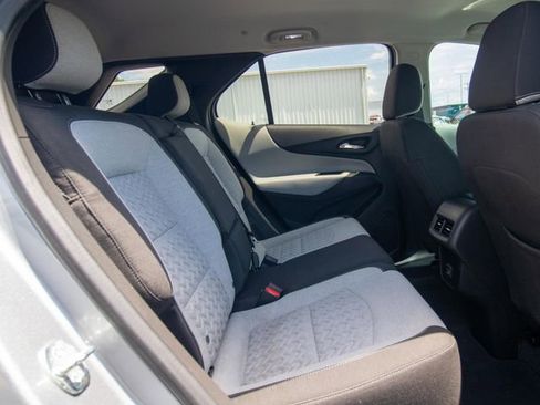Used 2024 Chevrolet Equinox LS w/ LS Convenience Package FWD image 16