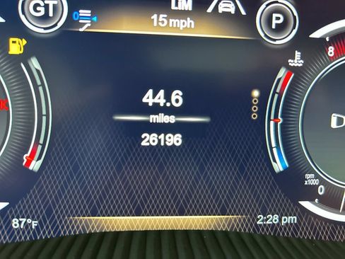 Used 2023 Aston Martin DBX AWD/4WD image 52