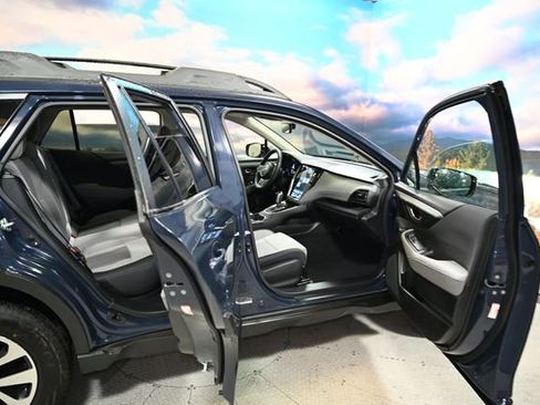 Used 2025 Subaru Outback Premium w/ Popular Package #1A image 45